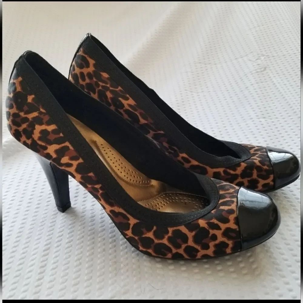 DEXFLEX BY DEXFLEX COMFORT WOMEN"S ROUND TOE HIGH HEEL PUMP SHOES